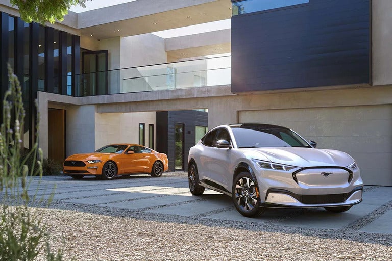 2022 Ford Mustang Mach-E