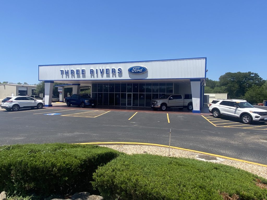 Ford Holiday Deals Near Me in Three Rivers, TX