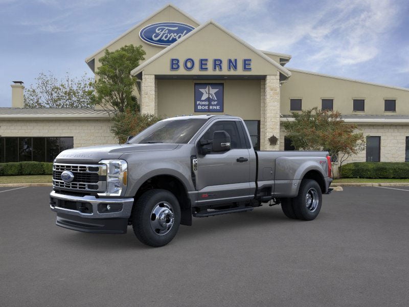 2026 Ford Super Duty F-350® XLT