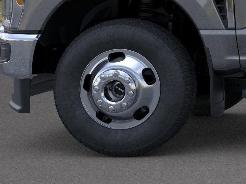 2026 Ford Super Duty F-350® XLT