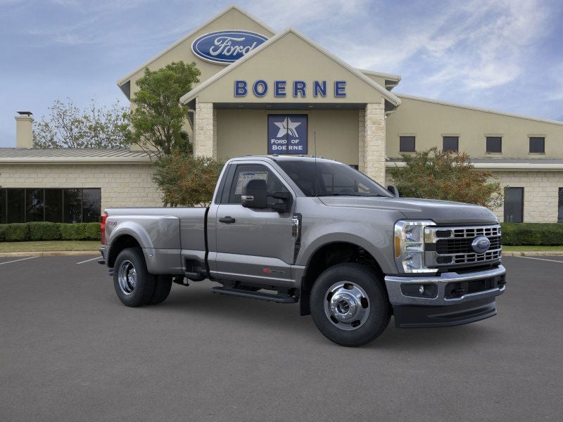 2026 Ford Super Duty F-350® XLT