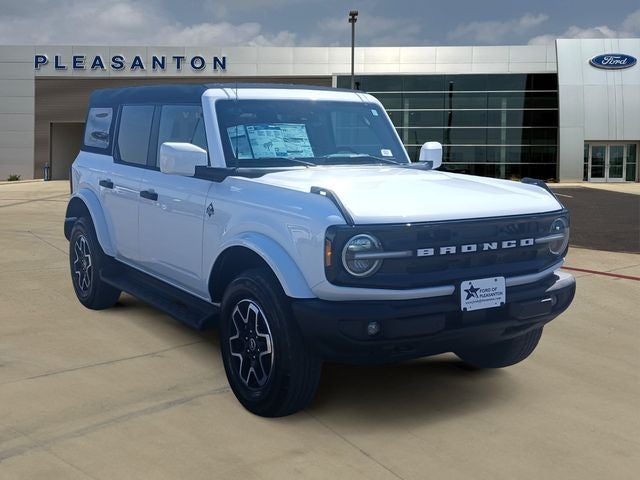 2026 Ford Bronco Outer Banks®