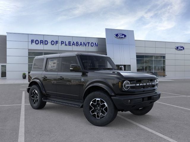 2025 Ford Bronco Outer Banks®