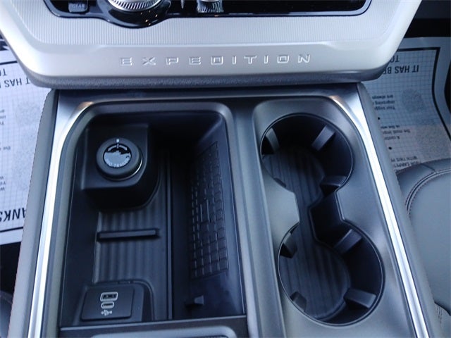 2025 Ford Expedition Max Active MAX