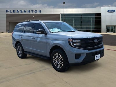 2026 Ford Expedition Active