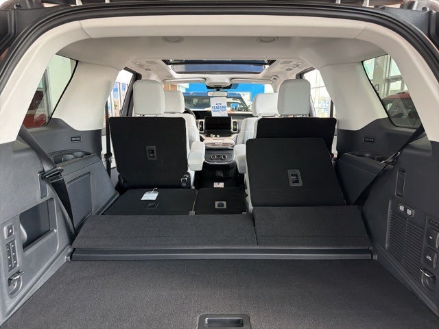 2025 Ford Expedition Platinum®