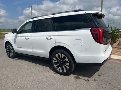 2025 Ford Expedition Platinum