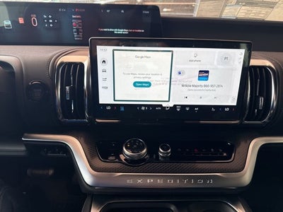 2025 Ford Expedition Platinum®