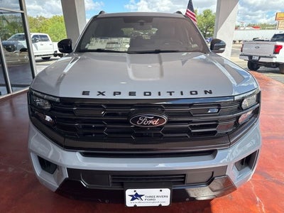 2025 Ford Expedition Platinum®