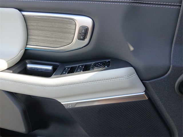 2025 Ford Expedition Platinum®