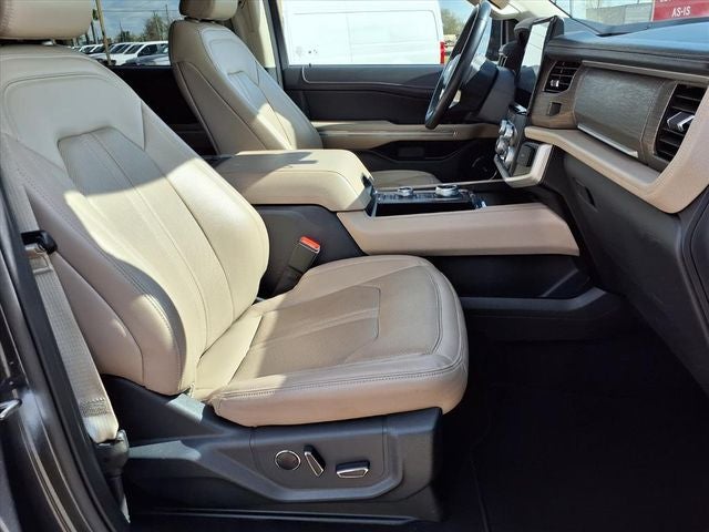 2024 Ford Expedition Base