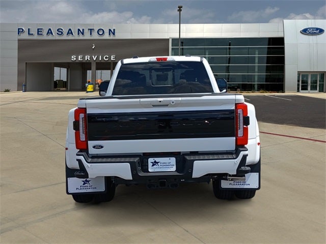 2026 Ford F-350SD F-350® Platinum®
