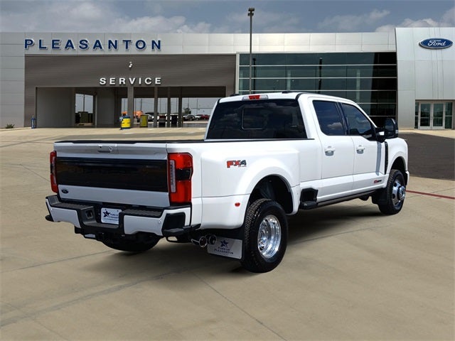 2026 Ford F-350SD F-350® Platinum®