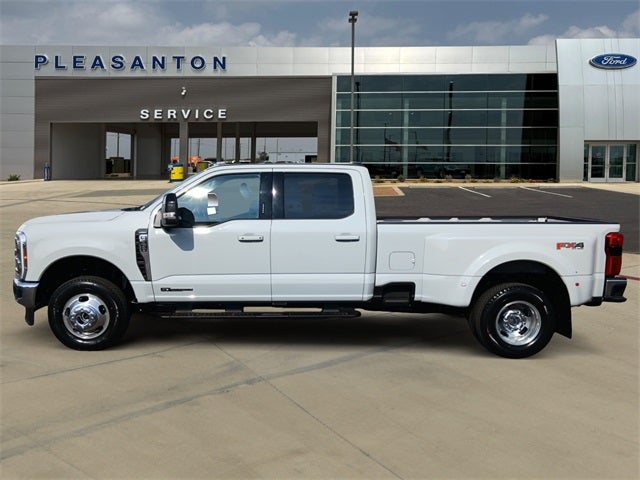2026 Ford F-350SD F-350® Lariat®