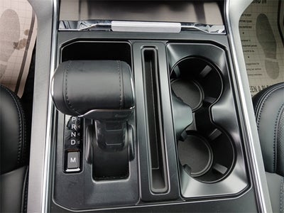 2025 Ford F-150 Platinum®