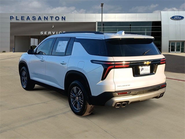 2024 Chevrolet Traverse LT