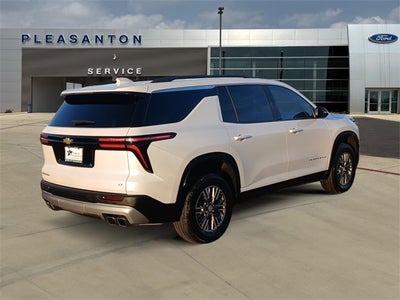 2024 Chevrolet Traverse LT