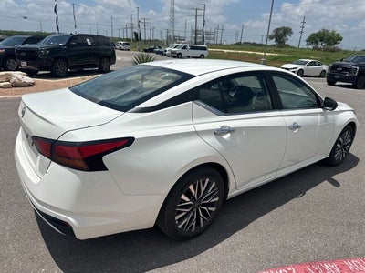 2025 Nissan Altima SV