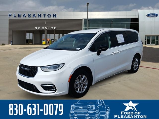 2024 Chrysler Pacifica Touring L