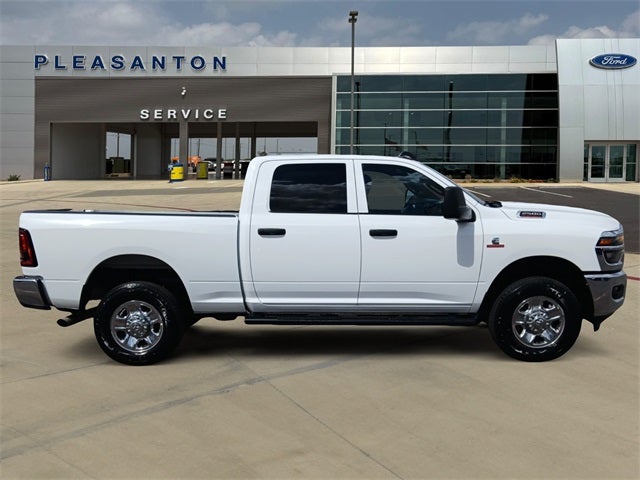 2025 RAM 2500 Base