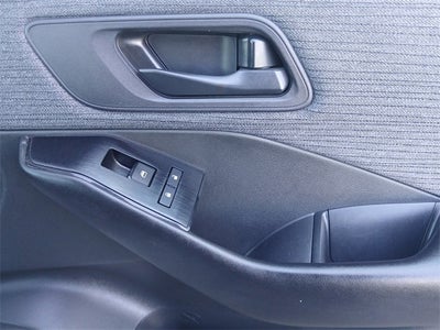 2023 Nissan Rogue Base