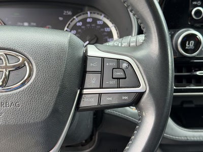 2023 Toyota Highlander Base