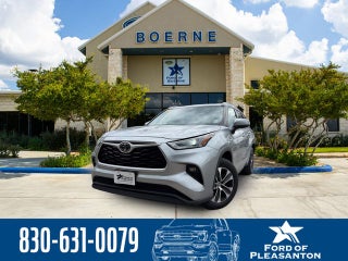 2023 Toyota Highlander Base