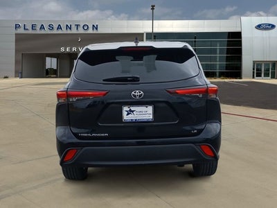 2024 Toyota Highlander LE