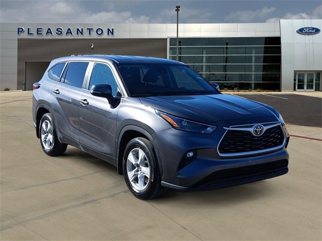 2024 Toyota Highlander LE