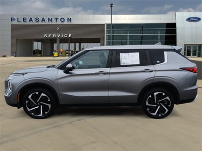 2022 Mitsubishi Outlander SE