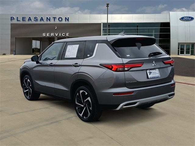 2022 Mitsubishi Outlander SE