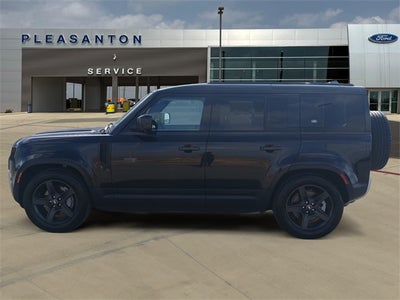 2022 Land Rover Defender 110 110 SE