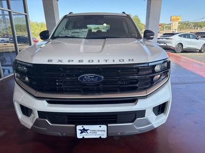 2025 Ford Expedition Platinum®