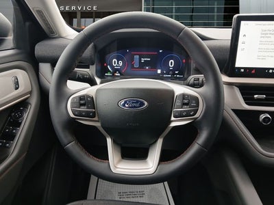 2025 Ford Explorer Base