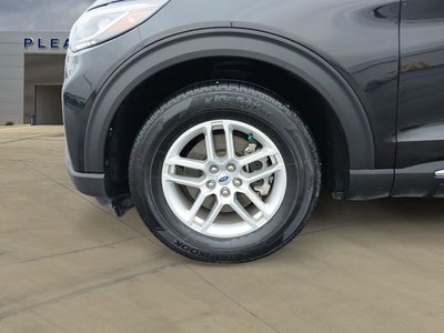 2025 Ford Explorer Base