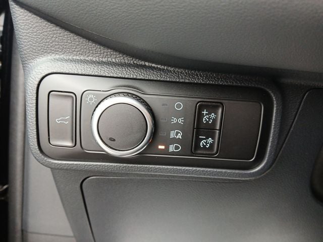 2025 Ford Explorer Base