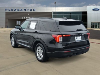 2025 Ford Explorer Base