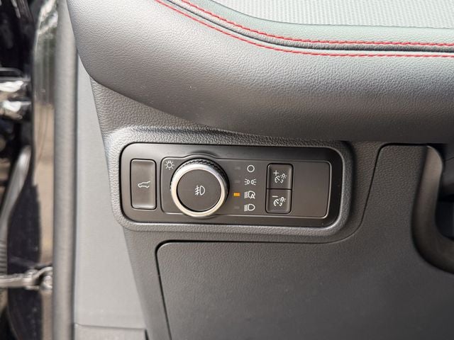 2025 Ford Explorer Base