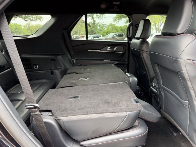 2025 Ford Explorer Base
