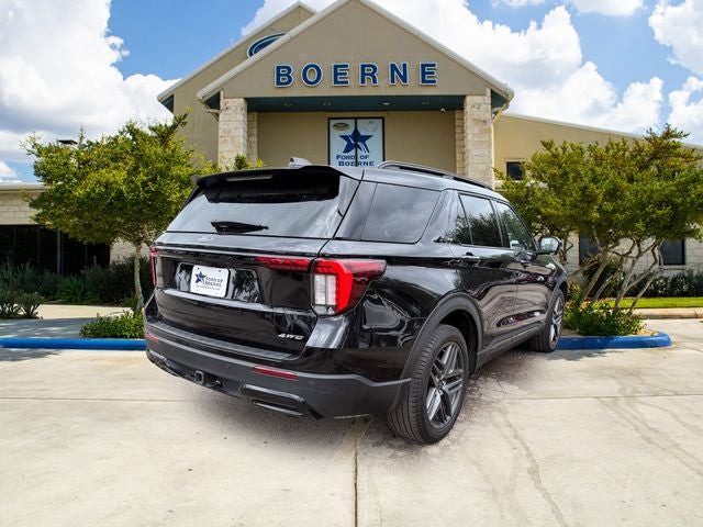 2025 Ford Explorer Base