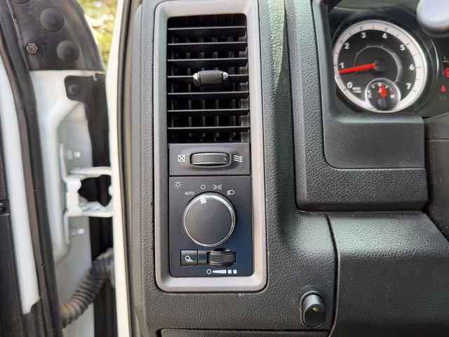 2022 RAM 1500 Classic Base