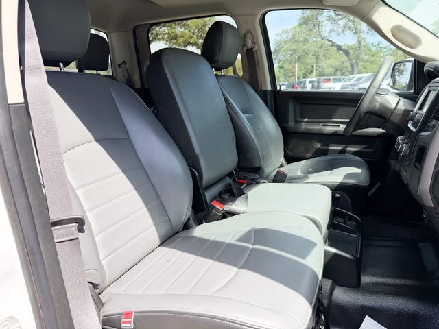 2022 RAM 1500 Classic Base
