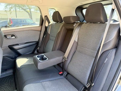 2023 Nissan Rogue Base