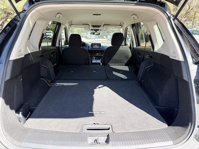 2023 Nissan Rogue Base