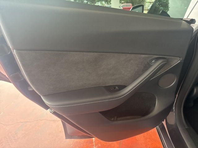 2024 Tesla Model Y Base