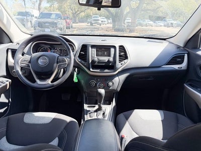 2017 Jeep Cherokee Sport