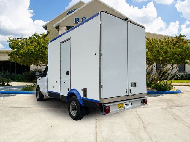 2024 Ford E-350SD Base