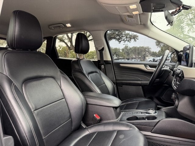 2021 Ford Escape SEL