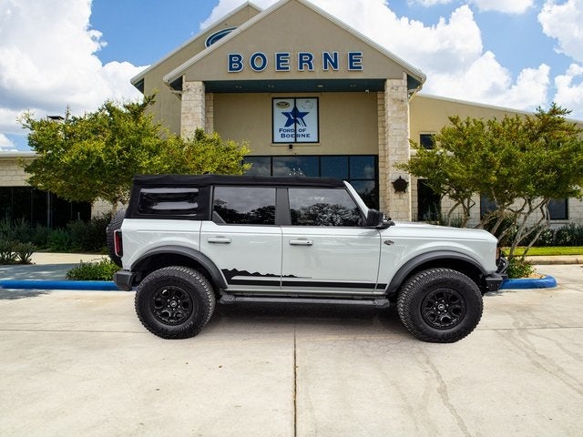 2021 Ford Bronco Base