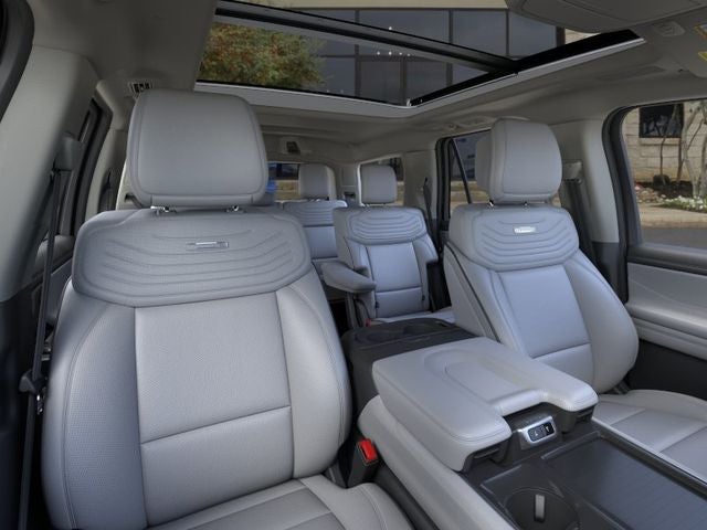 2026 Ford Expedition Platinum®